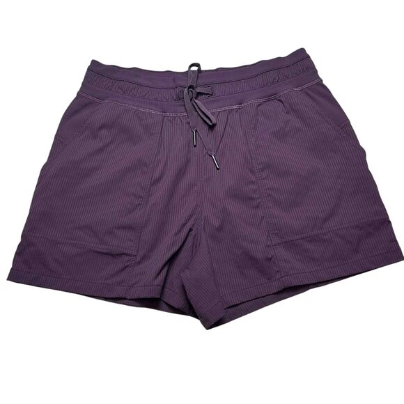 Lululemon Dance Studio High-Rise Short 3.5" *Grape Thistle - Picture 2 of 9